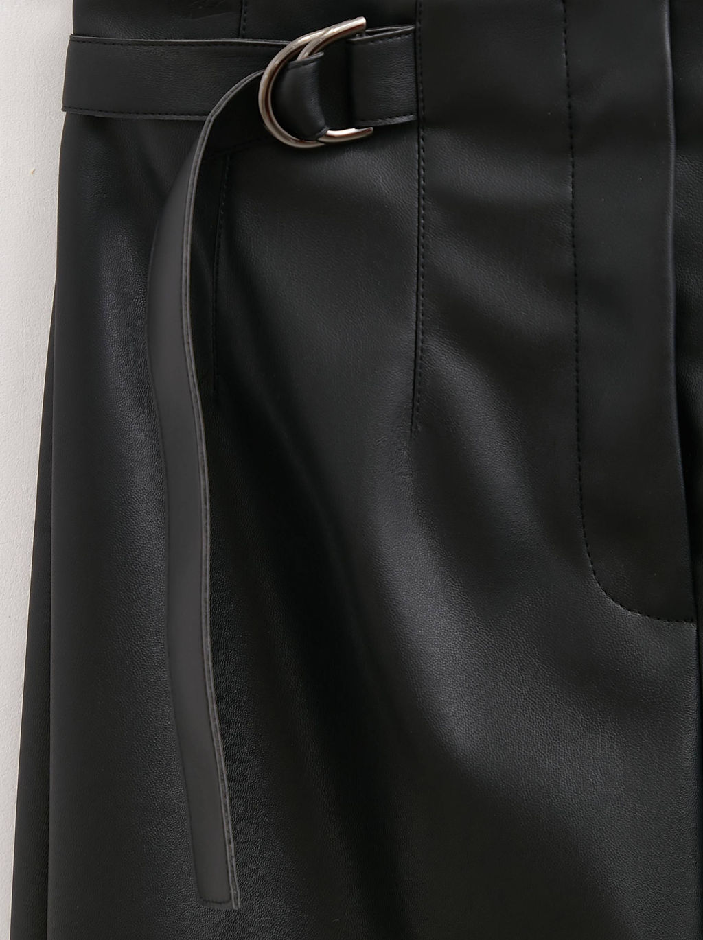 CONTE Юбка-midi из экокожи с декоративными патами LU 2853 black - Conte elegant фото 7