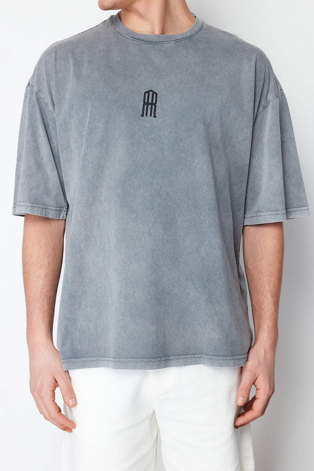 TRENDYOL MAN Gri Oversize/Genis Kesim Eskitme/Soluk Efektli %100 Pamuklu T-shirt TMNSS24TS00146 - Trendyolmilla фото 7