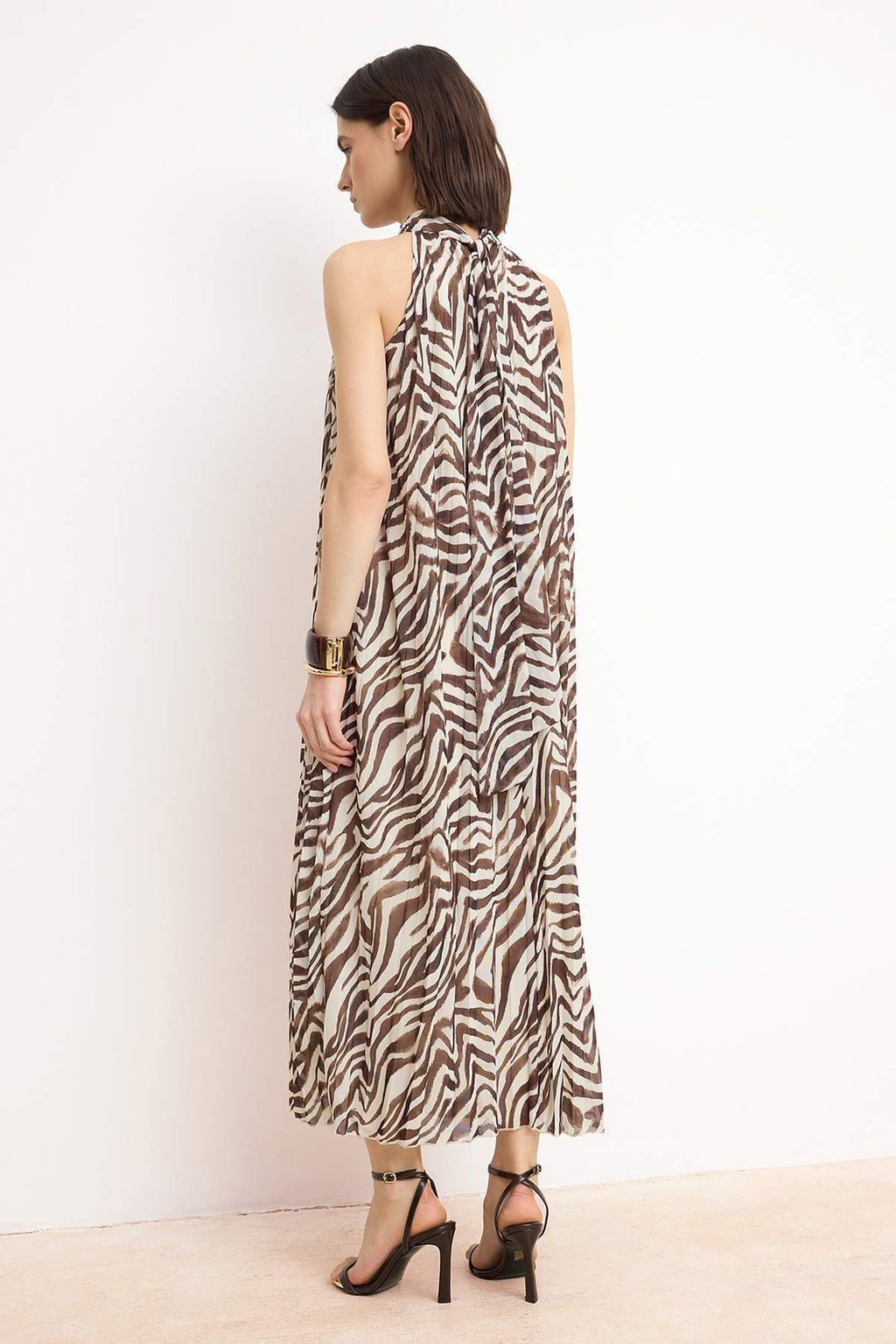 Cok Renkli Animal A-Kesim/Can Form Dik Yaka Kolsuz Maxi Tul Orme Elbise TWOSS26EL00207