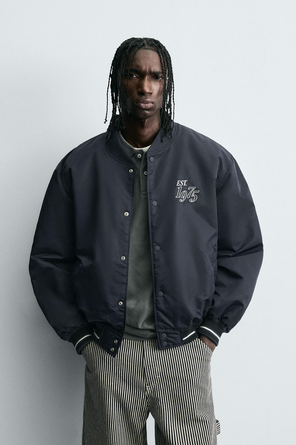 CONTRAST EMBROIDERY BOMBER JACKET - Zara фото 2