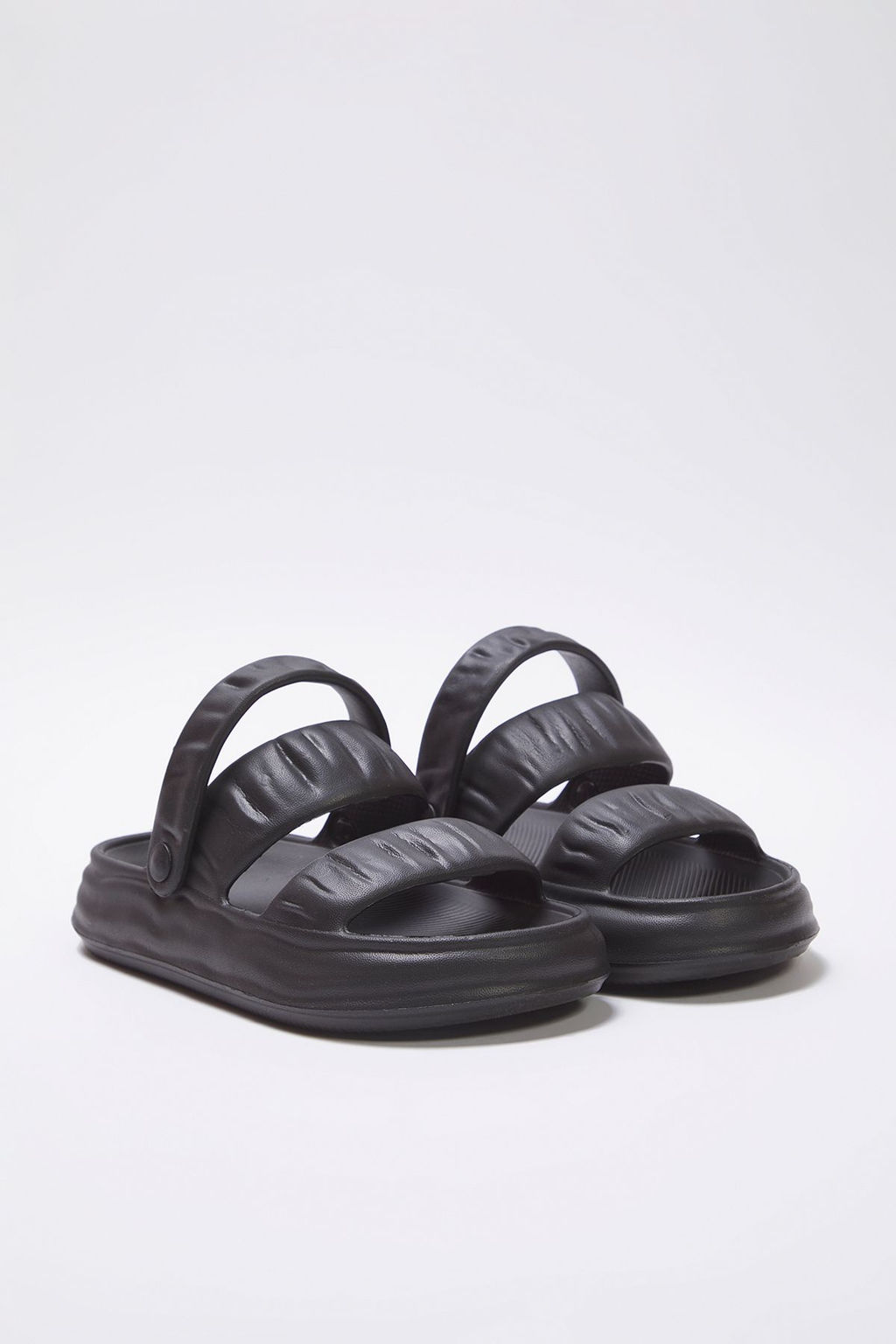 Trendyol Shoes Siyah Cift Bantl? Hafif Taban Kad?n Eva Sandalet Terlik TAKSS25SD00032 - Trendyolmilla фото 4