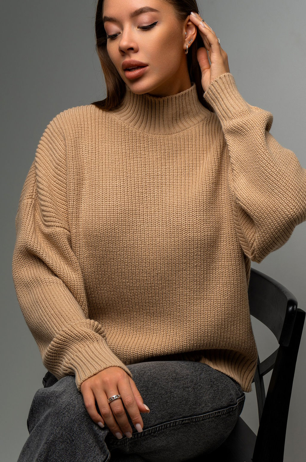 Женский свитер оверсайз из вязаного трикотажа Happyfox - Happy fox фото 12