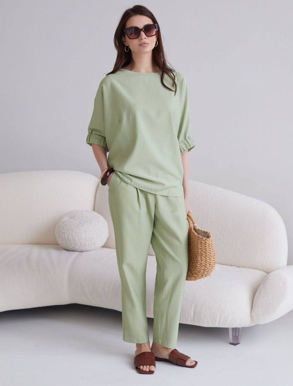 Свободная блузка с вырезом лодочка из плотного лиоцелла