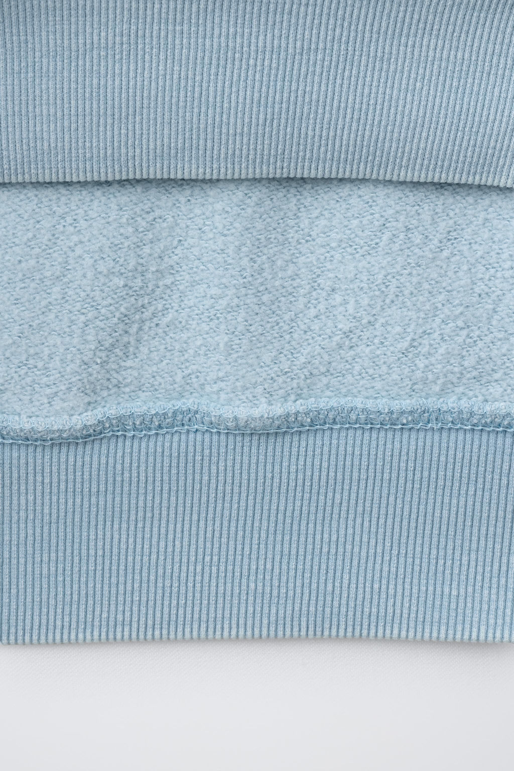 SUDADERA CAPUCHA EFECTO LAVADO TEXTO / Azul claro - Zara фото 4