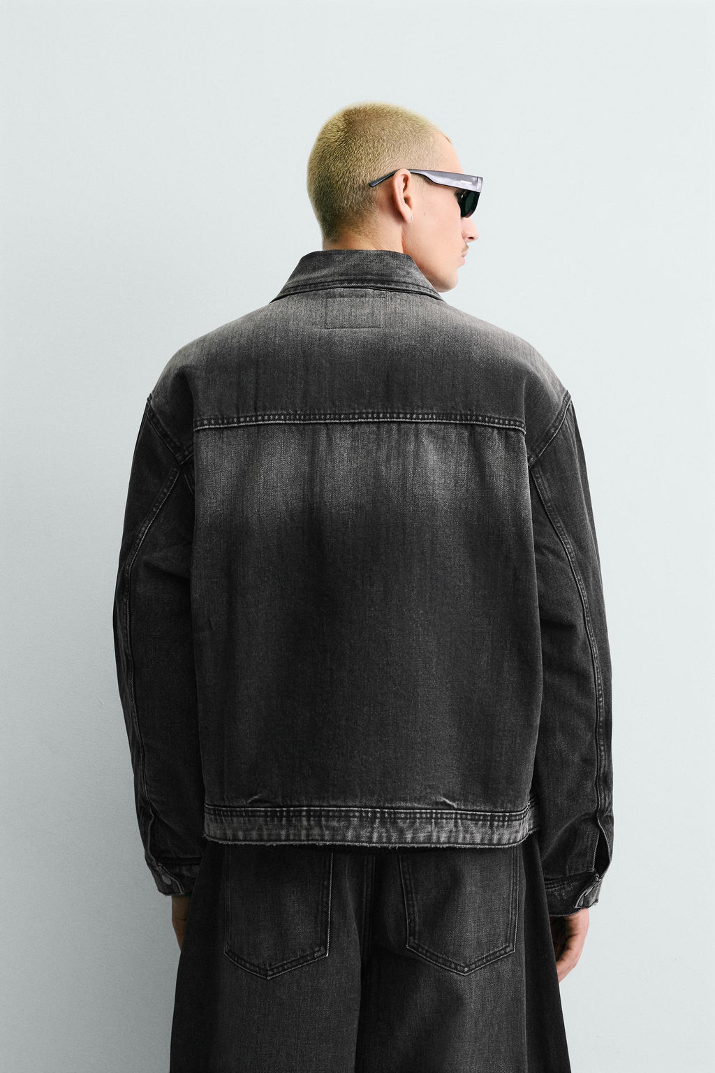 CAZADORA DENIM BOXY FIT ALAMARES / Carb?n - Zara фото 3