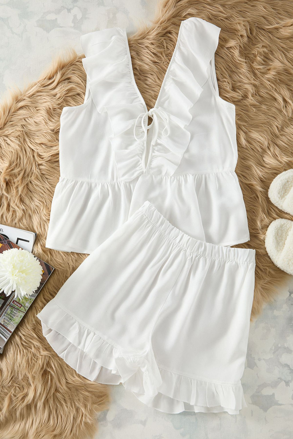 Trendyolmilla Beyaz F?rf?r ve Baglama Detayl? Viskon Sortlu Dokuma Pijama Tak?m? THMSS25PT00057 фото 10