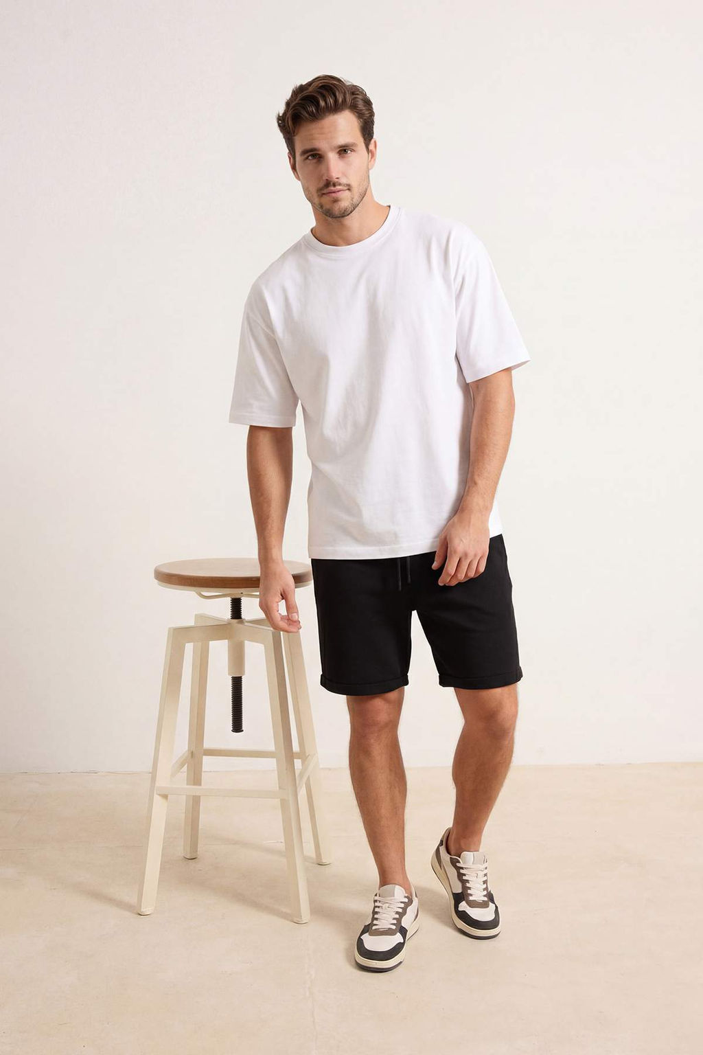 Siyah Sort & Bermuda TMNSS26SR00008 - Trendyolmilla фото 7