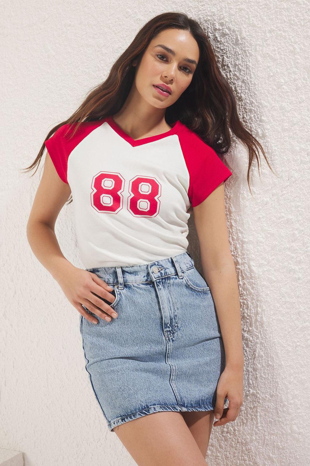 TRENDYOLMILLA Mavi More Sustainable Beli Lastikli Mini Denim Etek TWOSS25ET00134  фото 7