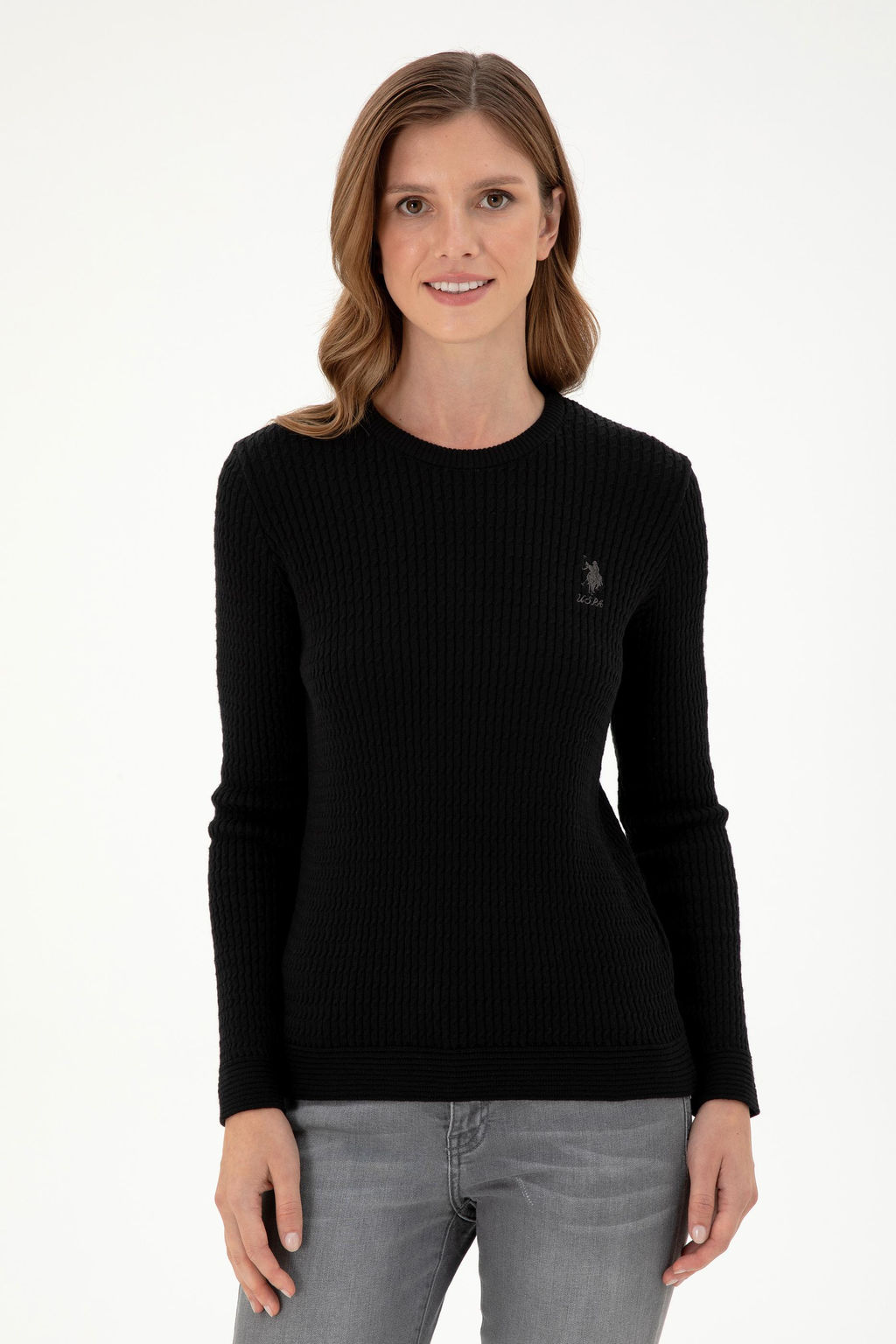 Женский черный базовый свитер Неожиданная скидка в корзине