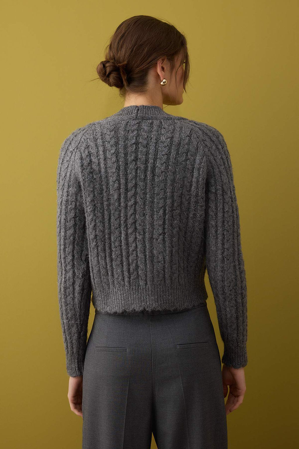 Antrasit Yumusak Dokulu Inci Dugme Detayl? Crop Triko H?rka TWOAW26HI00185