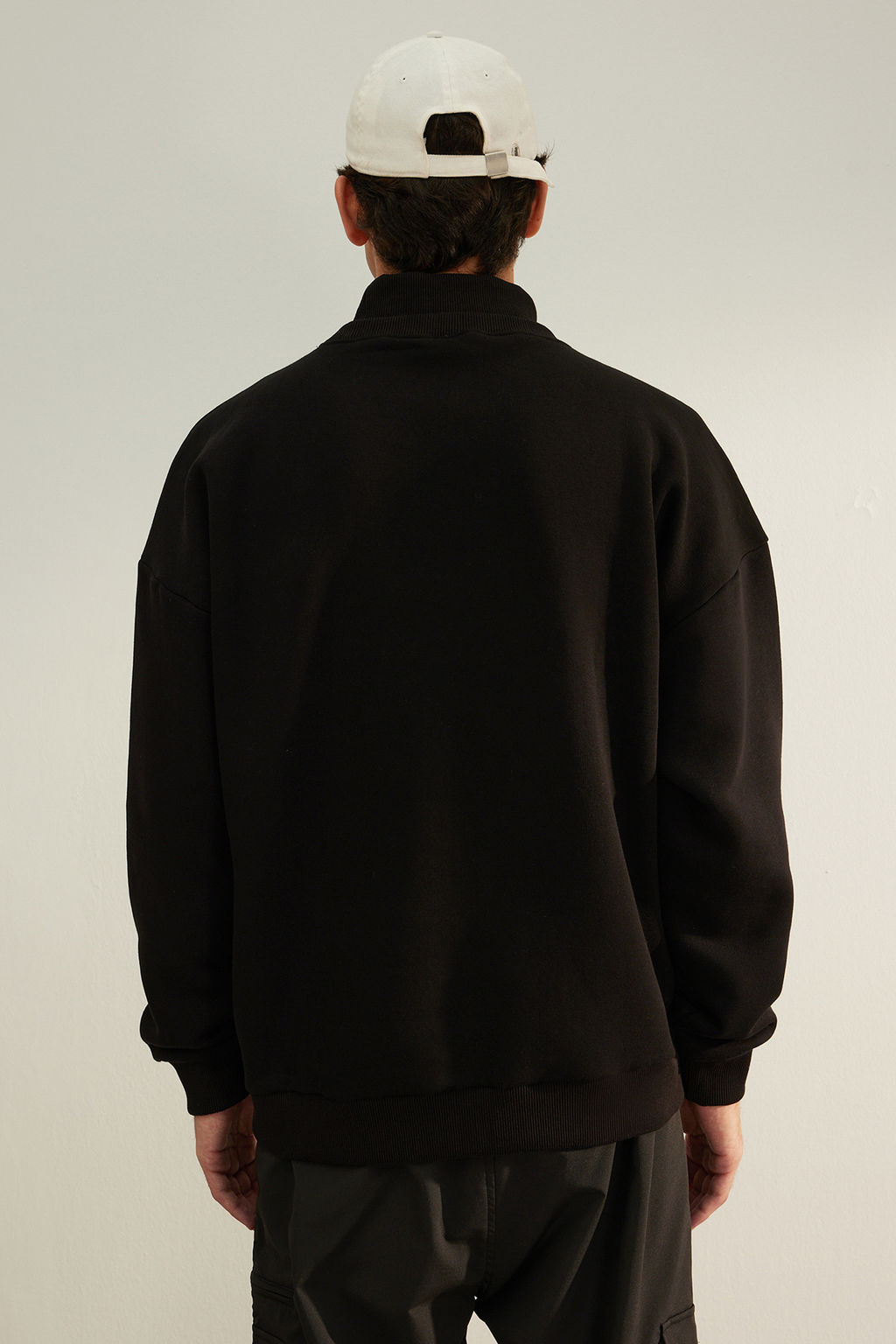 TRENDYOL MAN Limited Edition Tas Oversize/Genis Kesim Etiketli Ici Polar/S?cak Tutan Sweatshirt TMNAW24SW00228 - Trendyolmilla фото 18