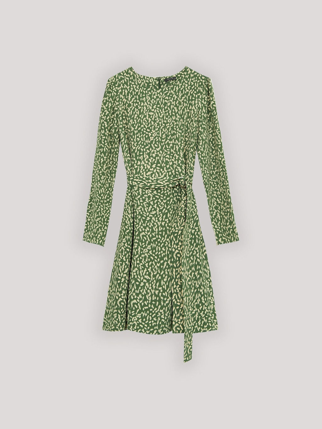 Платье Emka PL1430 приталенное из вискозы зеленое фото 6