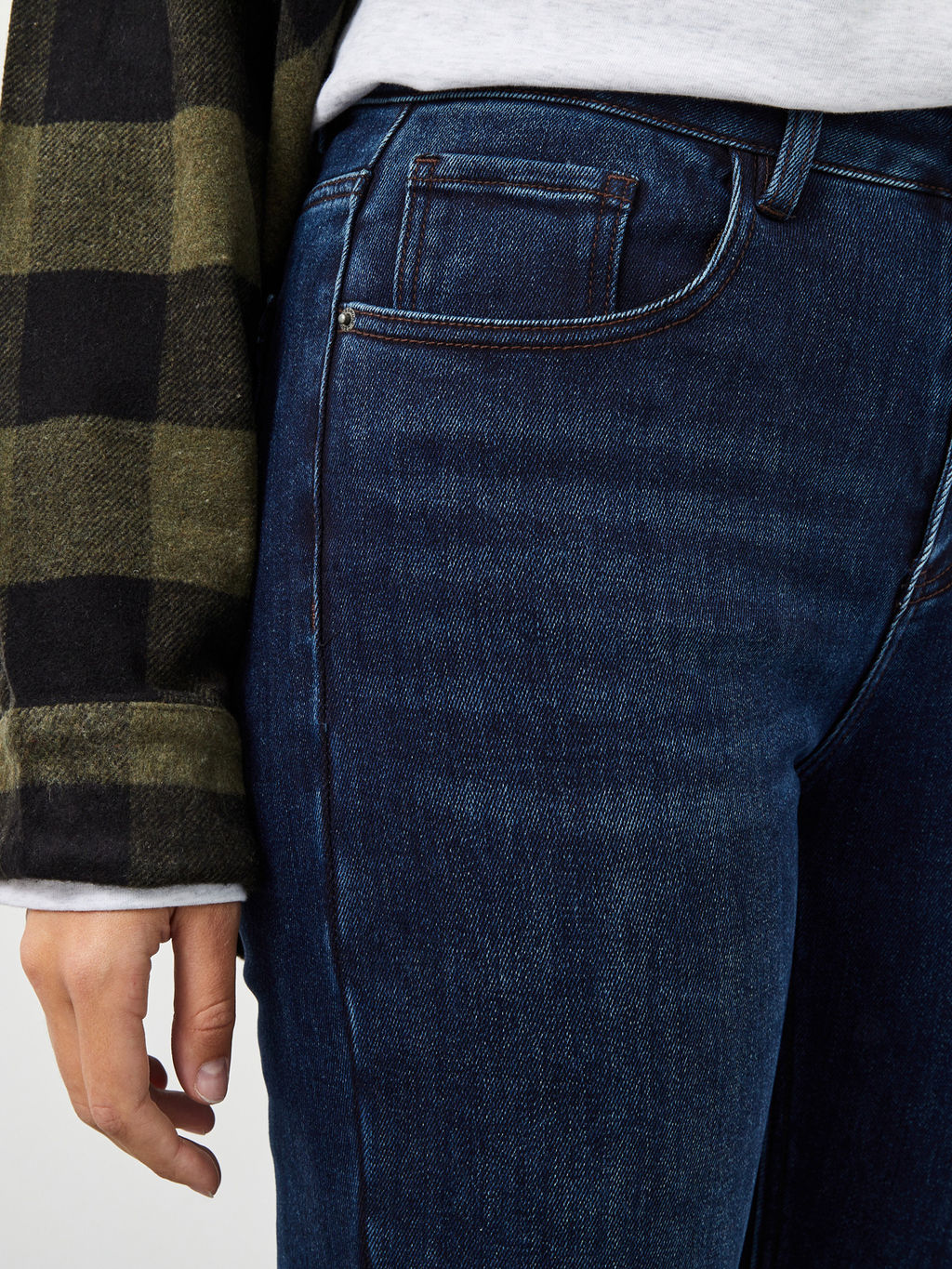 Утепленные женские джинсы прямого кроя на флисе - Mossmore фото 14