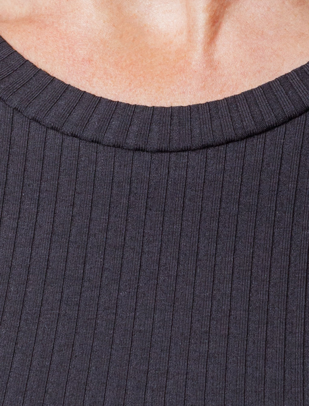 Джемпер из трикотажа в широкий рубчик VILATTE