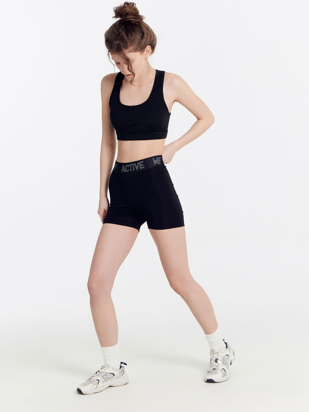 Шорты женские в черном цвете