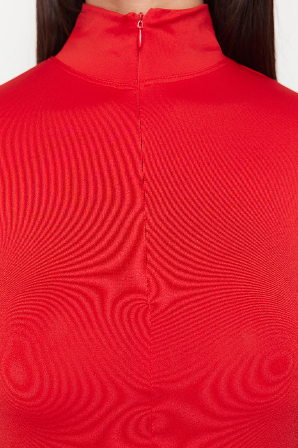 K?rm?z? Fitted/Vucuda Oturan Fermuarl? Yaka K?sa Kollu Esnek Orme Bluz TWOSS24BZ00489 - Trendyolmilla фото 5