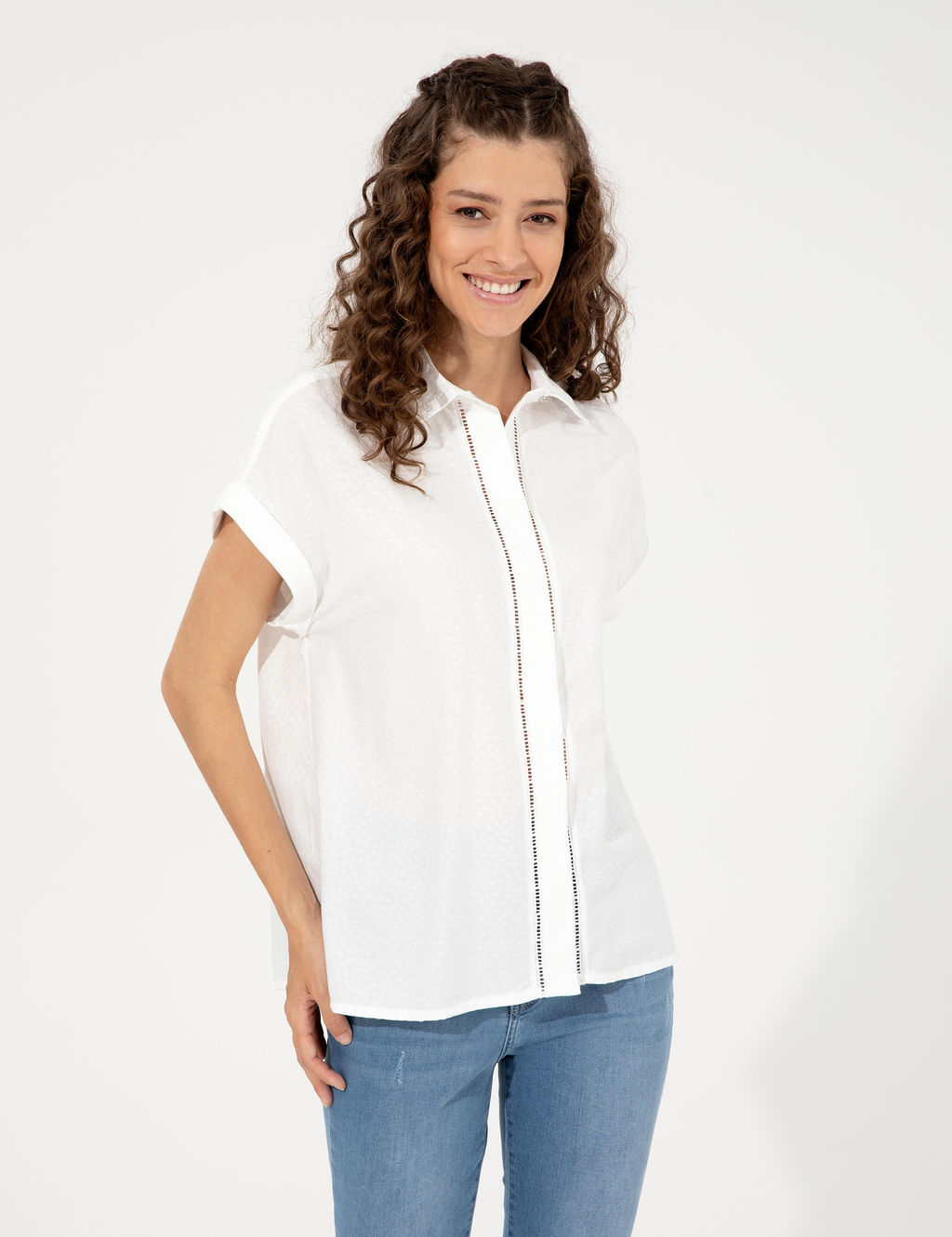 Beyaz Regular Fit K_sa Kollu G_mlek