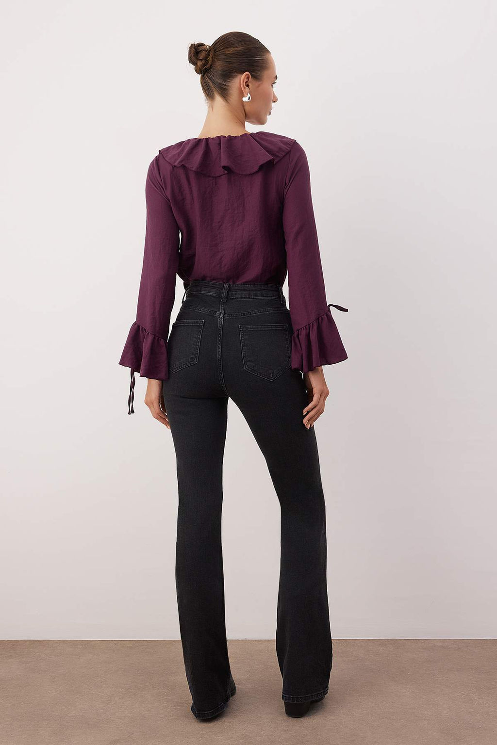 TRENDYOLMILLA Ac?k Mavi Normal Bel Flare Jeans TWOAW25JE00096  фото 12