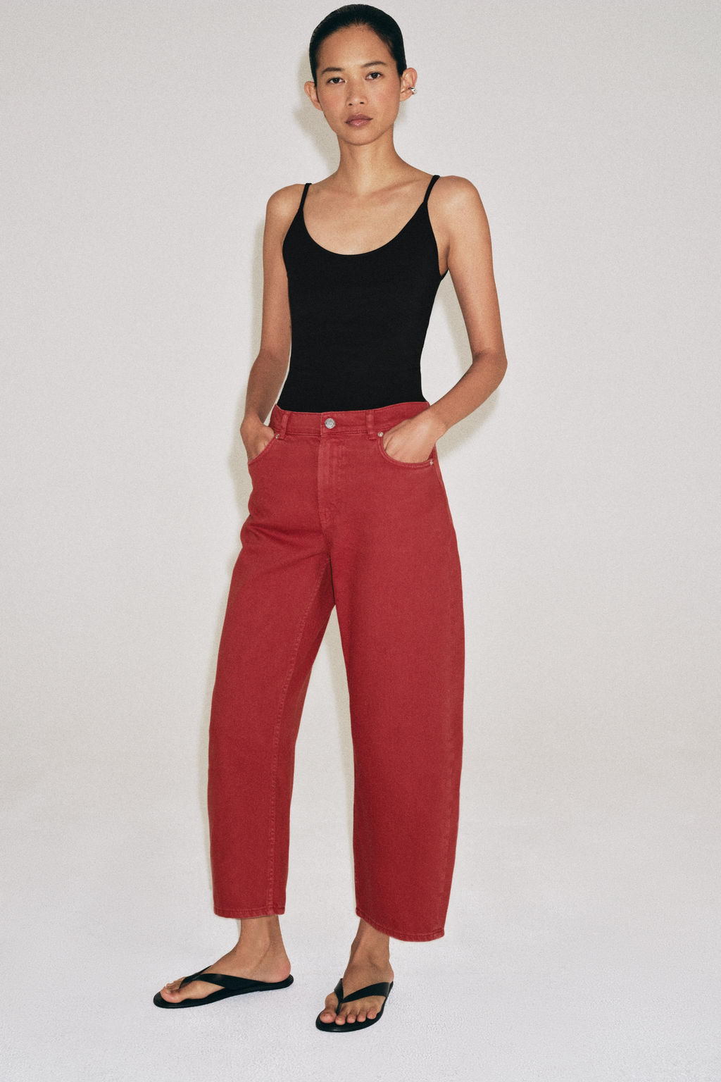 JEANS ZW COLLECTION CAPRI BALLOON TIRO MEDIO / Rojo - Zara фото 4