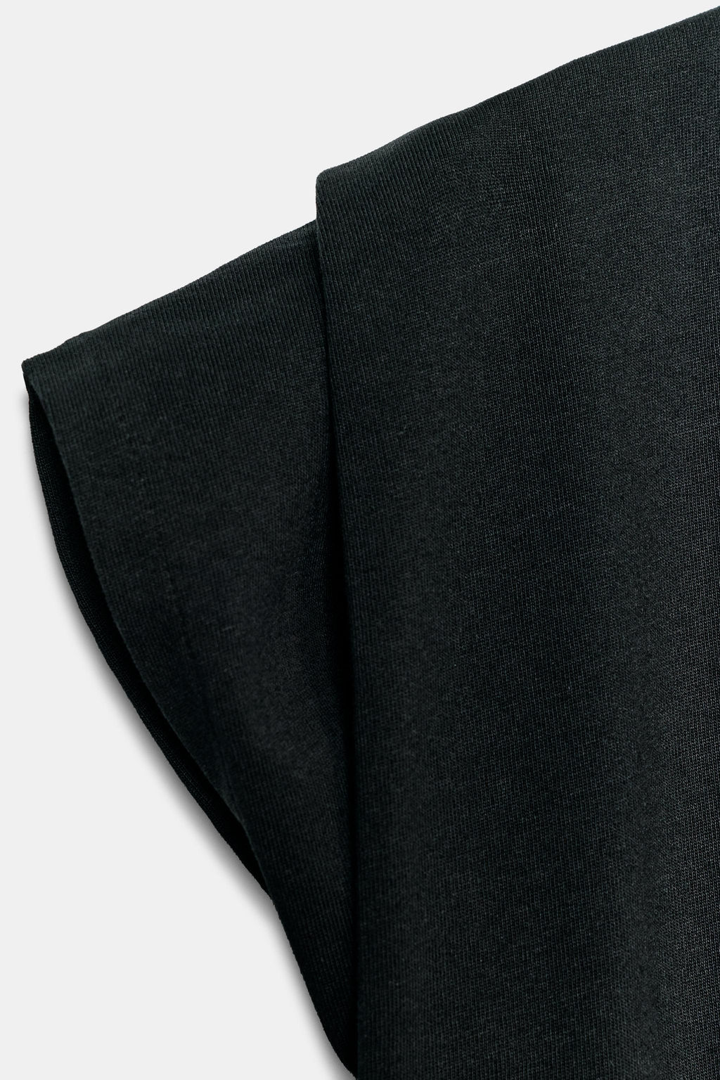 CAMISETA ESCOTE PICO ALGOD?N / Negro - Zara фото 7
