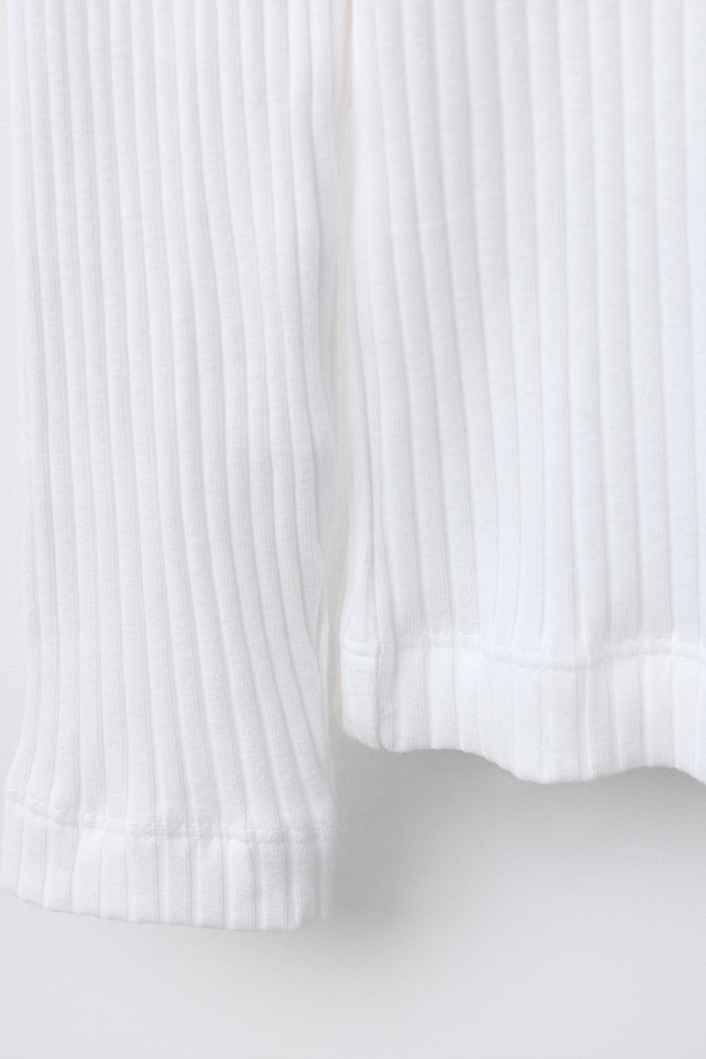 RIBBED TURTLENECK T-SHIRT - Zara фото 4