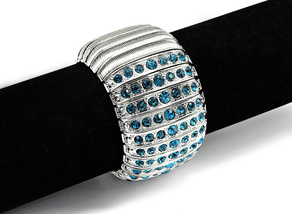 Металлический широкий браслет с цирконом цв.голубой