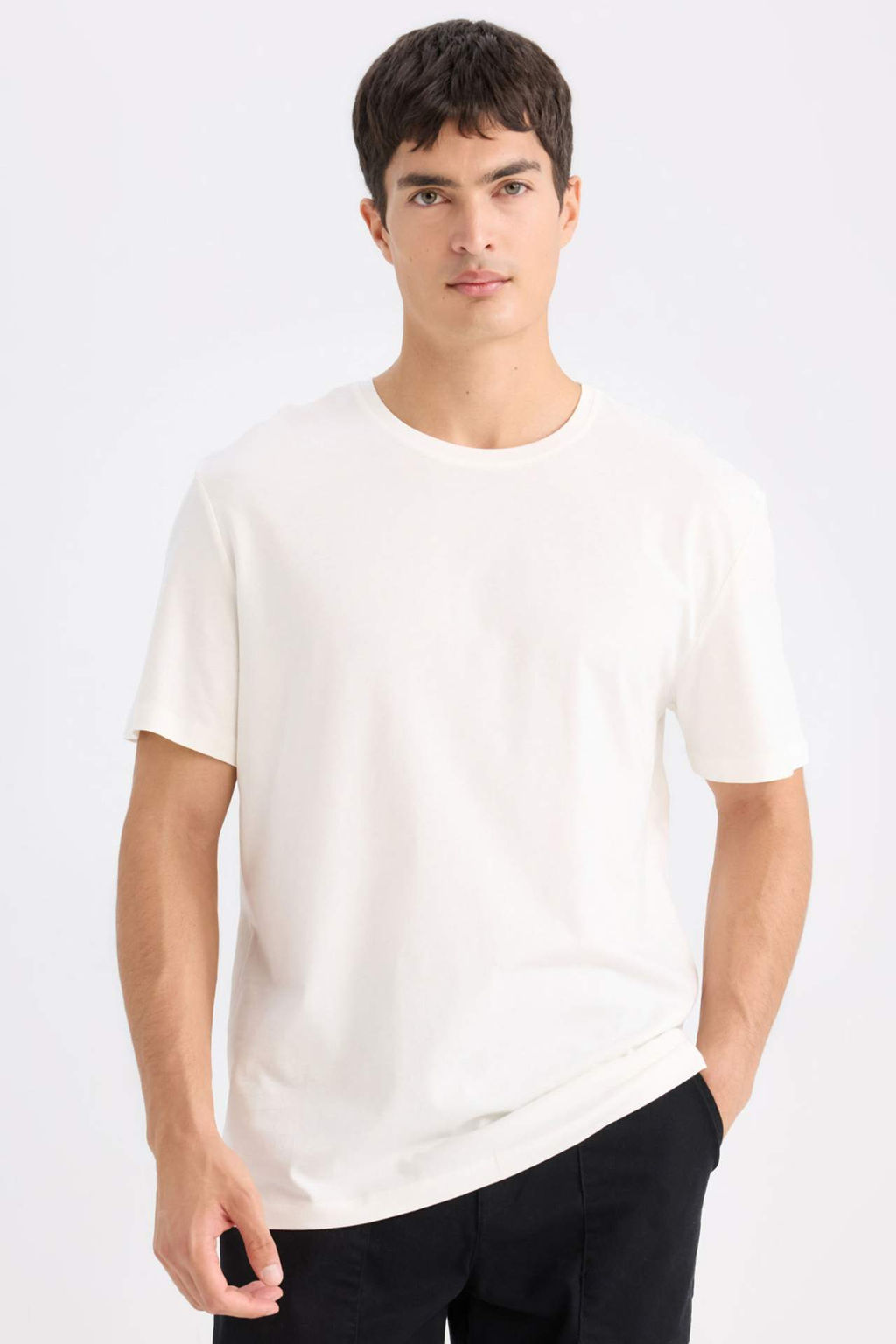 New Regular Fit Bisiklet Yaka Basic Duz K?sa Kollu Tisort - Defacto фото 15