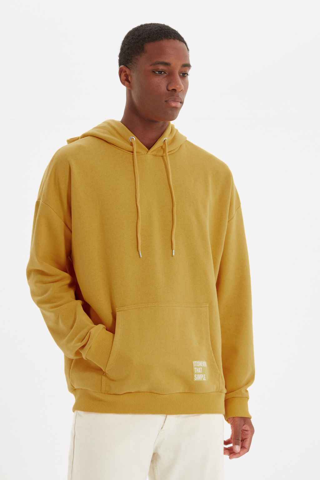 TRENDYOL MAN Beyaz Oversize/Genis Kesim Kapusonlu Etiketli Ici Polar/S?cak Tutan Sweatshirt TMNAW21SW2005 - Trendyolmilla фото 34