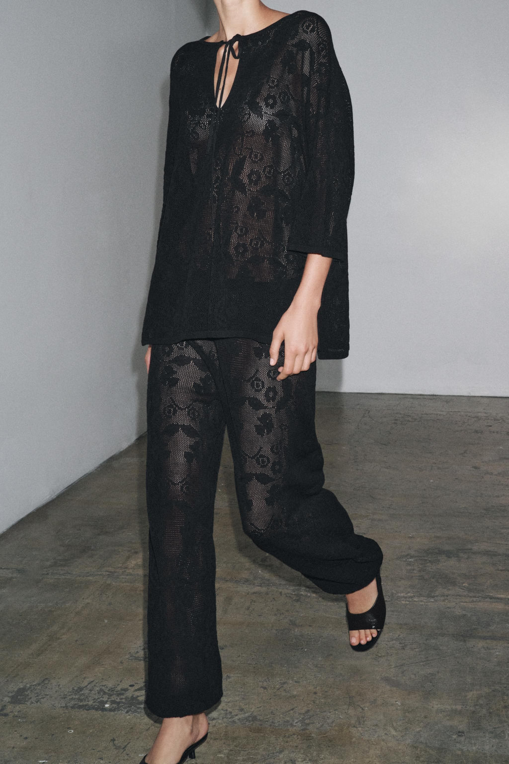 FLORAL STRUCTURE KNIT TROUSERS - Zara фото 2
