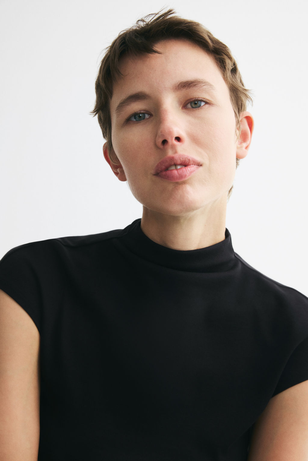 Top de punto con cuello elevado - H&m фото 6