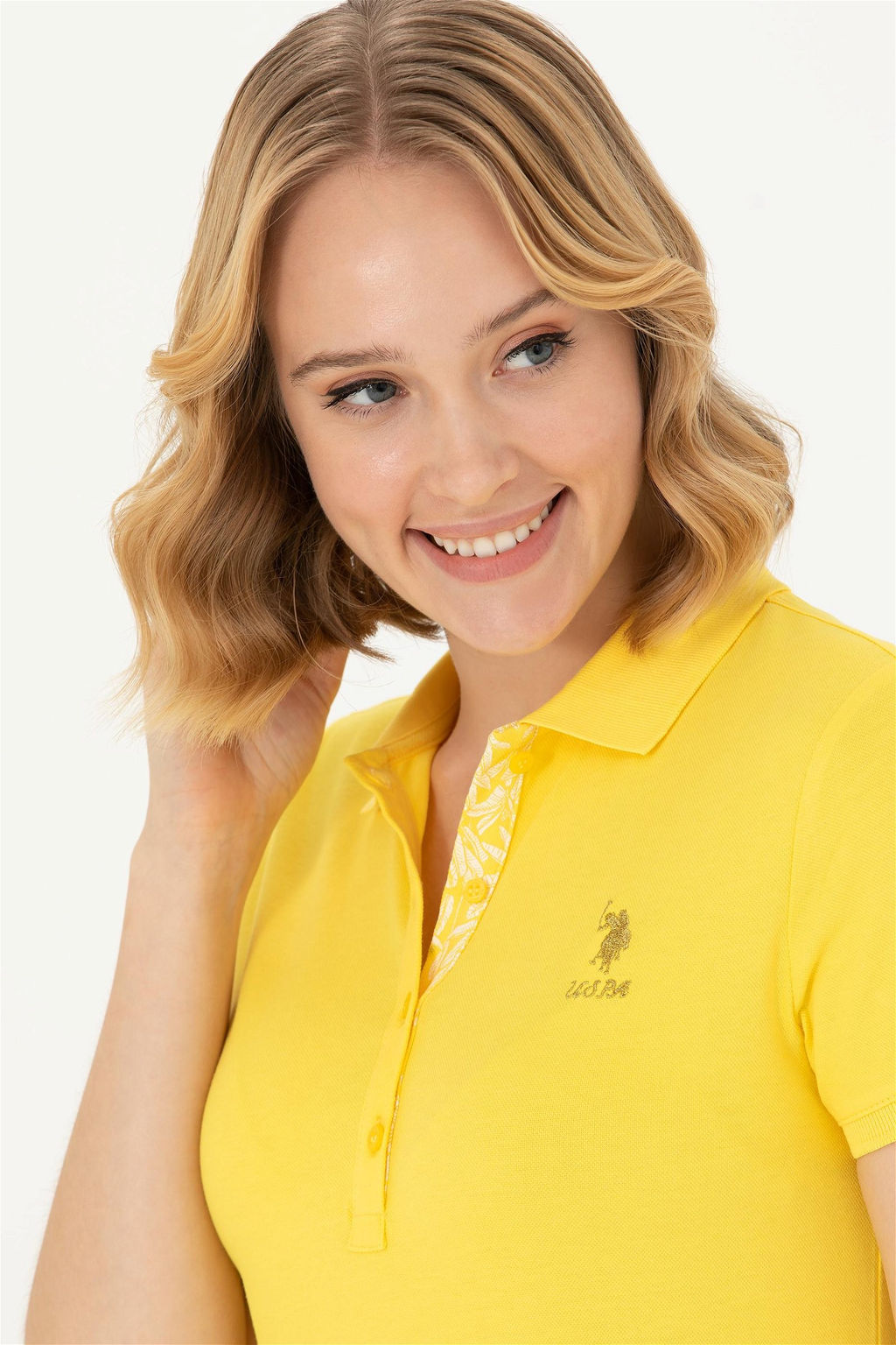 Женская желтая базовая футболка Неожиданная скидка в корзине - U.s. polo assn фото 2