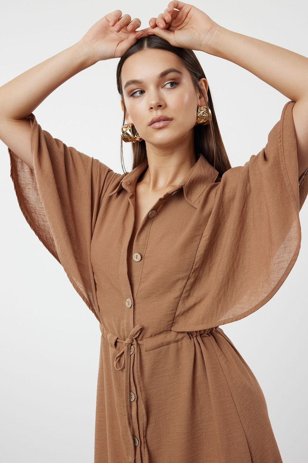 Kahverengi Pelerin Kol Detayl? Beli Baglamal? Midi Gomlek Dokuma Elbise TWOSS24EL01101 - Trendyolmilla фото 2