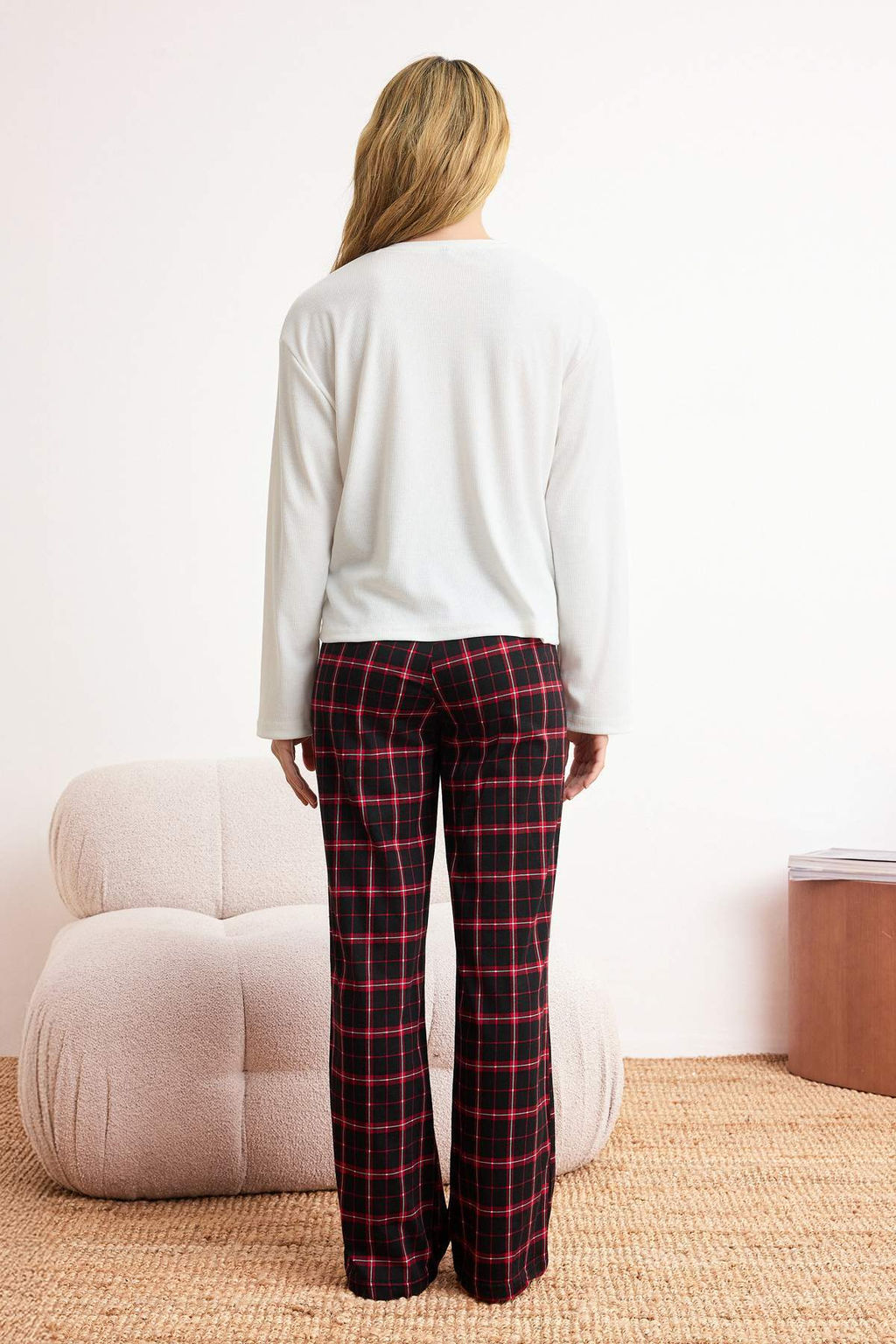 Trendyolmilla Beyaz %100 Pamuklu Ekoseli Cep Detayl? Orme Pijama Tak?m? THMAW24PT00228  фото 13