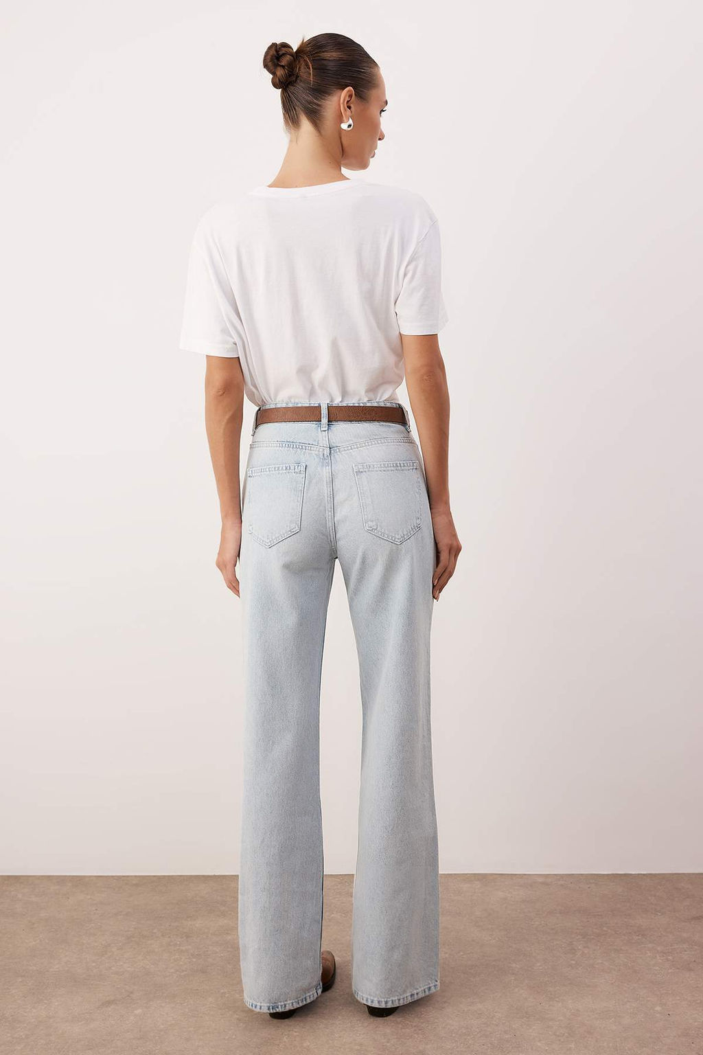 Ac?k Mavi Kemerli Yuksek Bel Wide Leg Palazzo Jeans TWOAW26JE00271 - Trendyolmilla фото 7