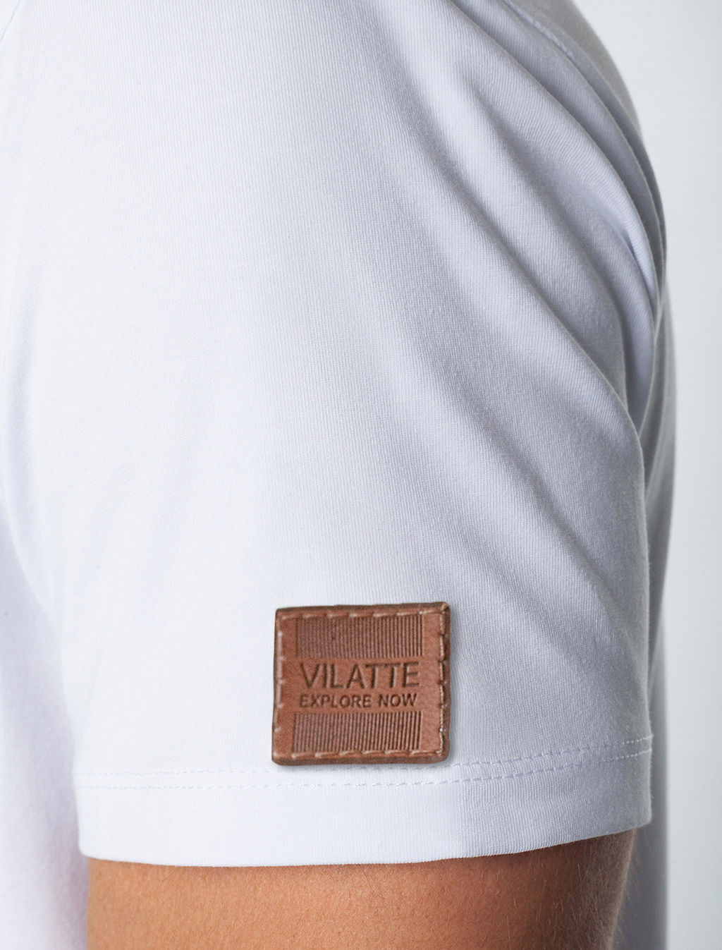Футболка из премиального хлопка с авторским принтом - Vilatte фото 3