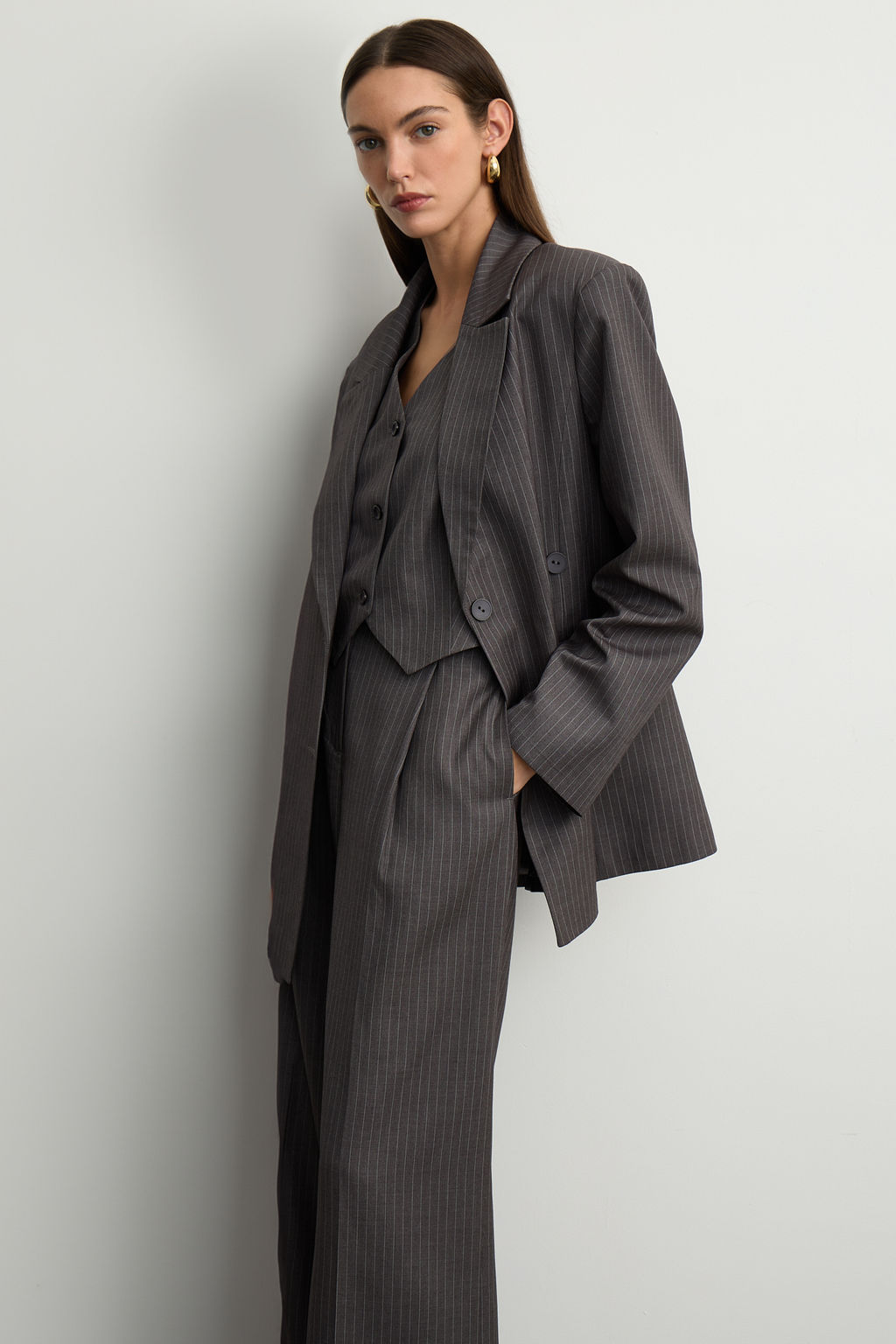 Брюки из костюмной ткани со складками - Mollis фото 3