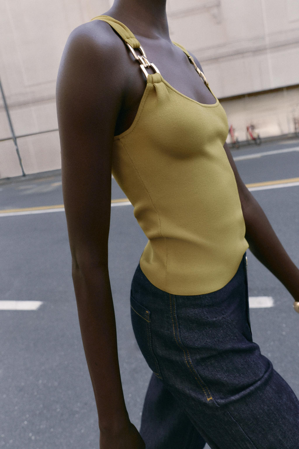 METAL DETAIL KNIT TOP - Zara фото 5