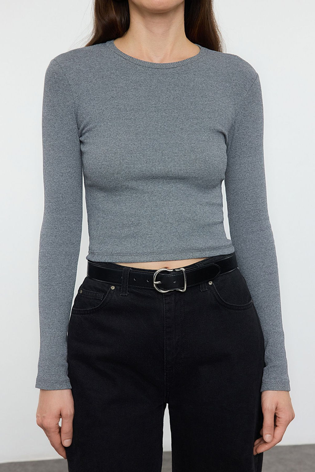 Trendyolmilla Siyah-Haki 2li Paket Fitted/Vucuda Oturan Bisiklet Yaka Crop Fitilli Esnek Orme Bluz TWOAW22BZ0331  фото 3