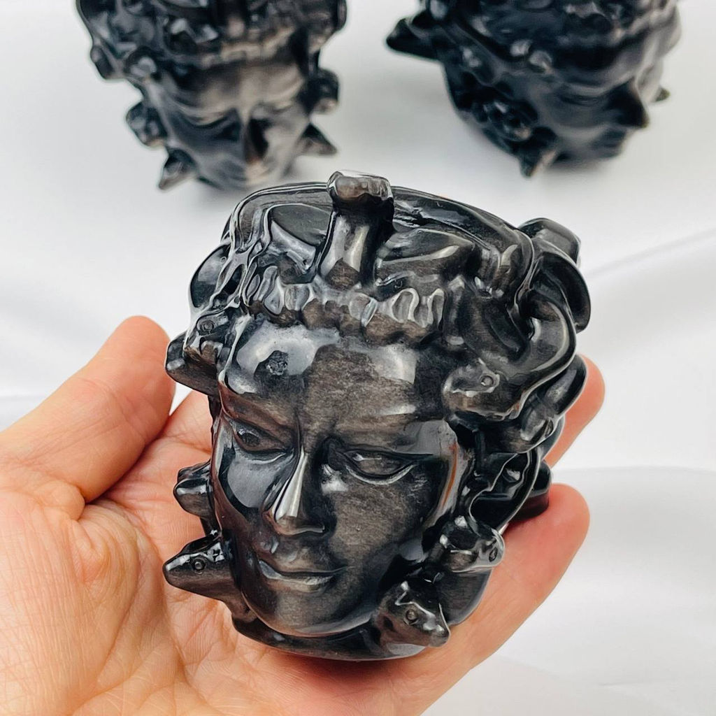 Радуга Самоцветов Фигурка резная Медуза Горгона из серебристого Обсидиана  фото 2