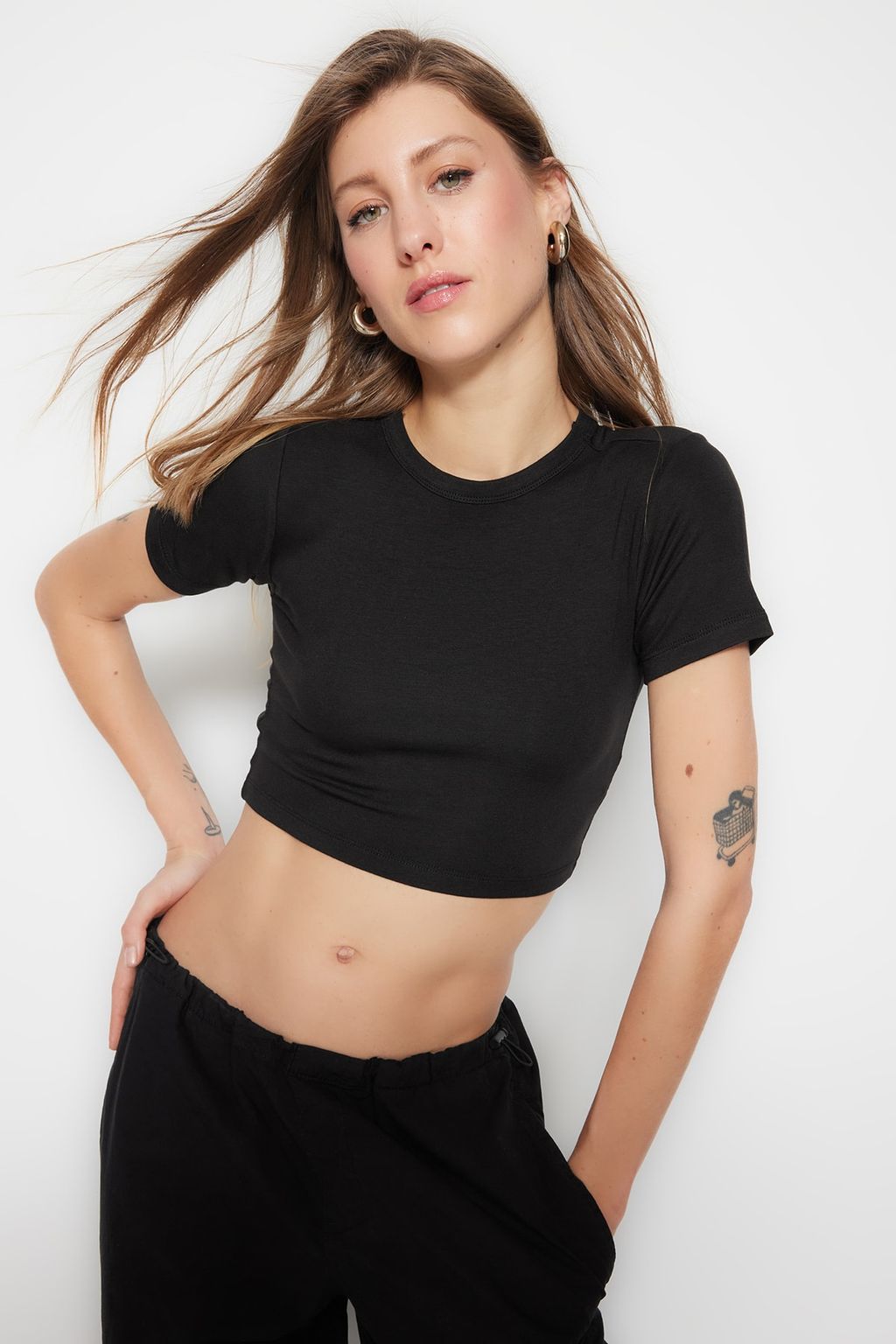 Trendyolmilla Premium Ekru-Ekru Kahverengi Cizgili 2li Paket Viskoz Crop Esnek Orme Bluz TWOSS23BZ00194  фото 18