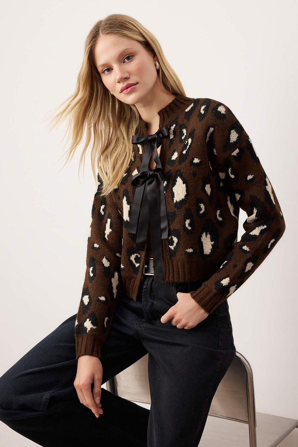 Kahverengi Leopar Desenli Crop Yumusak Dokulu Triko H?rka TWOAW25HI00355