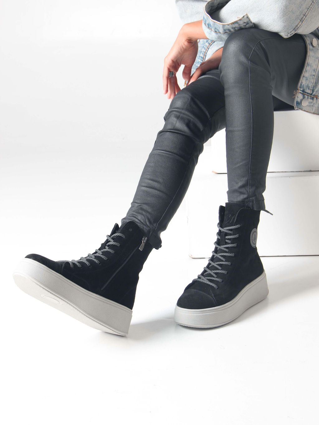 Ботинки 215.ALTAgr. Черный замша/Шерсть