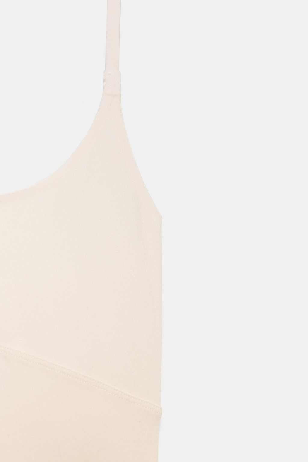 SEAMLESS HALTER TOP - Zara фото 9