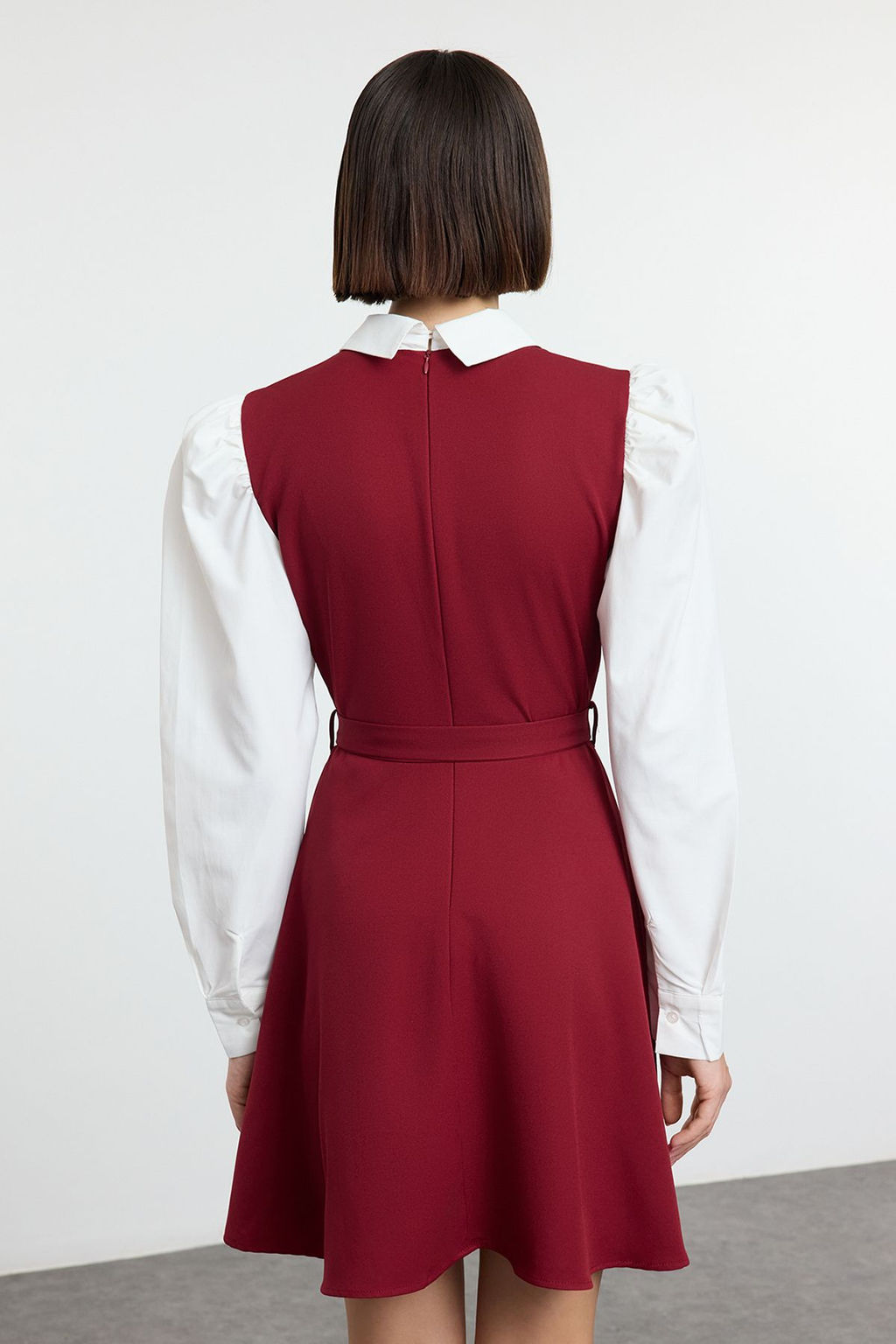 TRENDYOLMILLA Bordo Kemerli Belden Ac?lan Gomlek Detayl? Mini Dokuma Elbise TWOAW25EL00398 фото 5