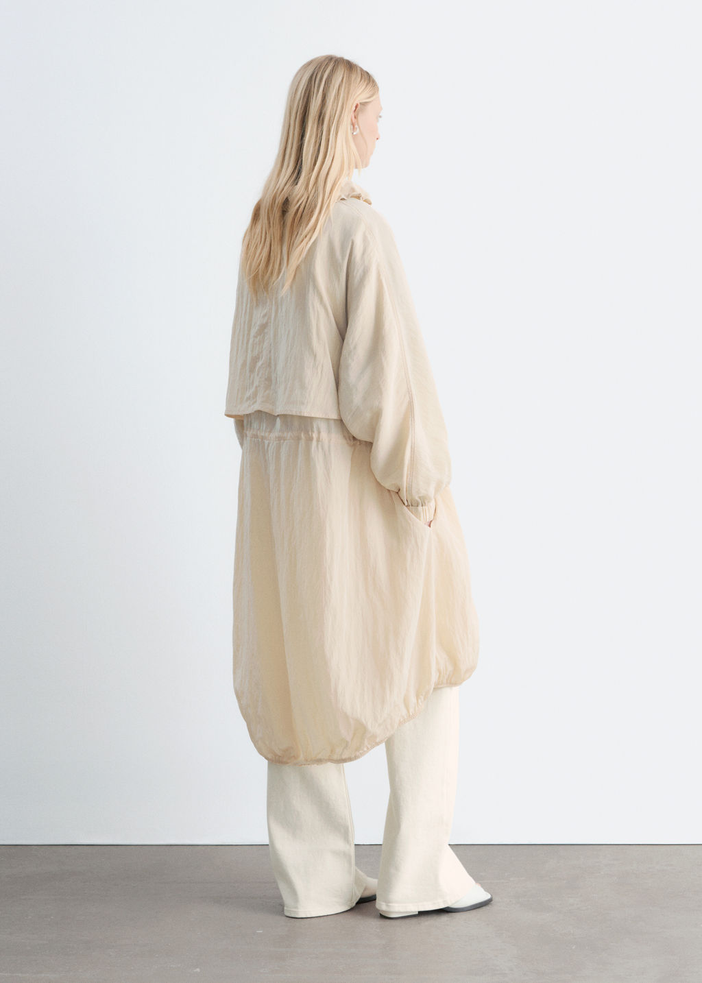 Parka con cord?n de ajuste