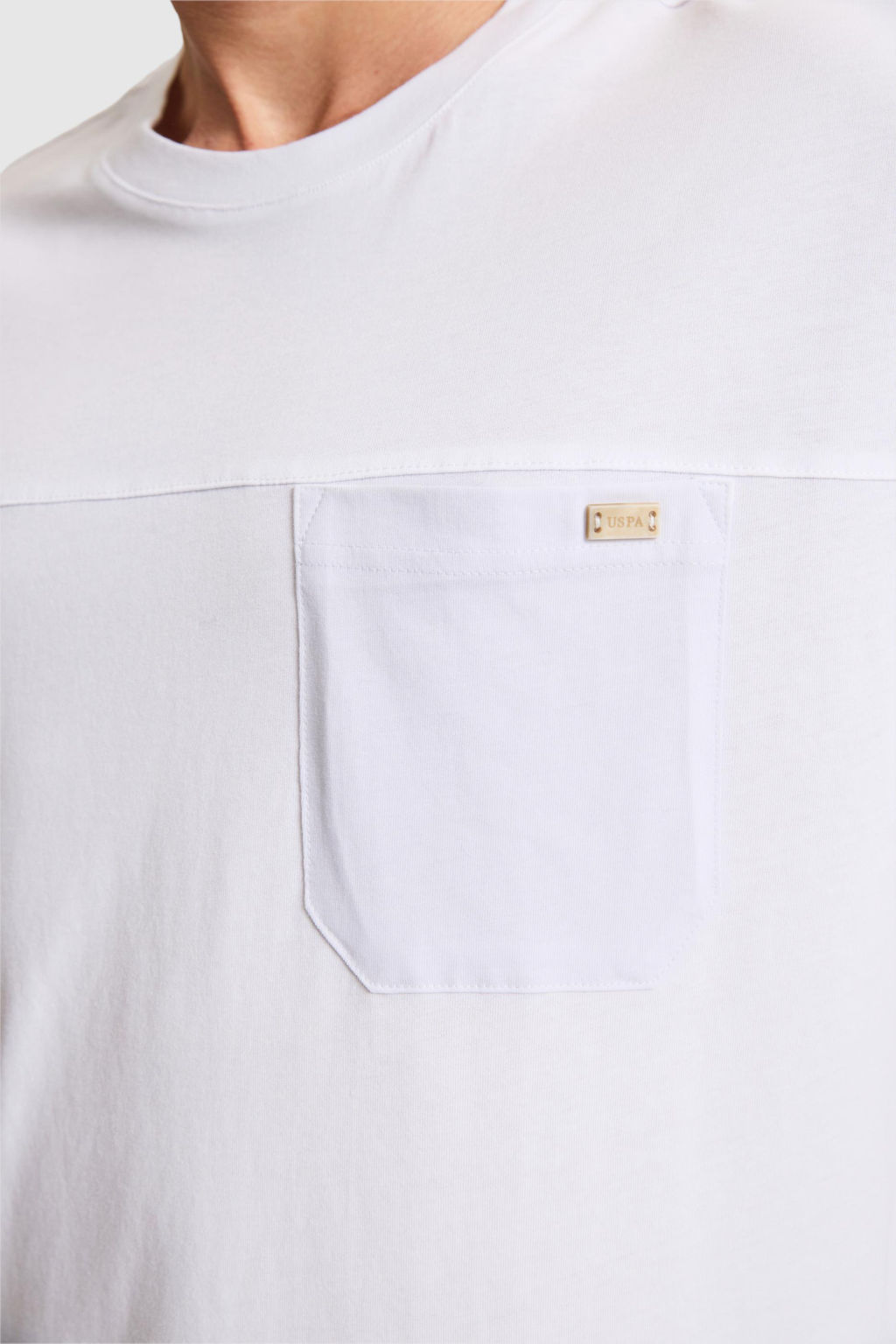 Erkek Beyaz Comfort Fit Bisiklet Yaka Ti__rt
