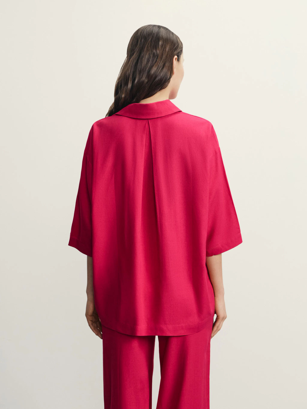 Льняная рубашка свободного кроя / Zarina фото 5