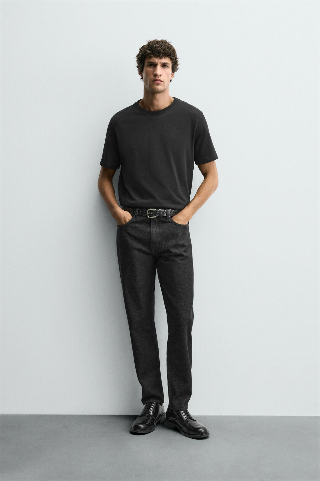 SLIM FIT JEANS