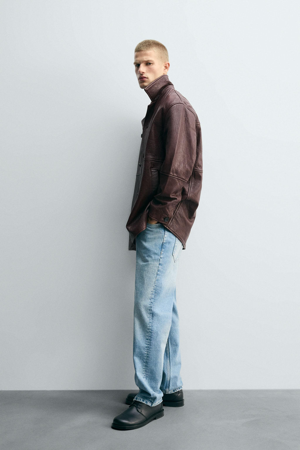 TEXTURED LEATHER JACKET - Zara фото 4