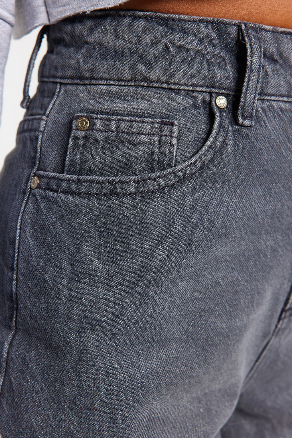 Gri Yuksek Bel Mom %100 Pamuk Non-Stretch Jeans TWOAW24JE00076